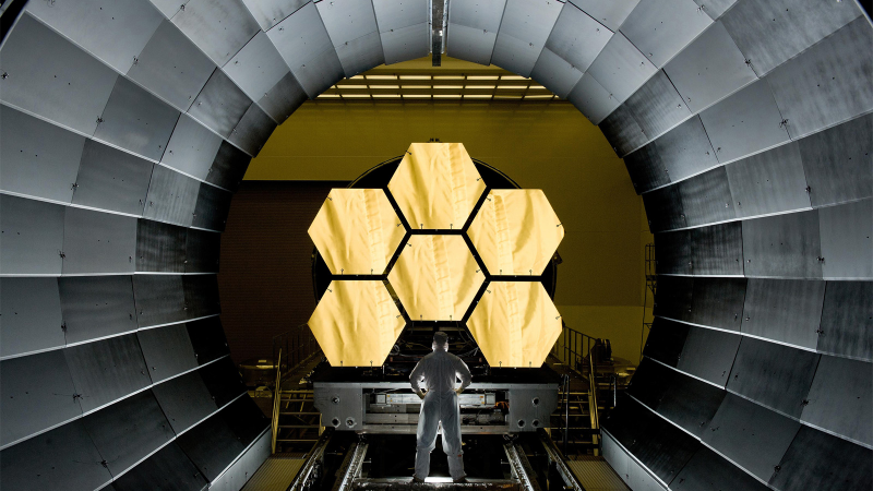 Illustration for article titled 14 Immense Scientific Instruments You Won't Believe Are Real